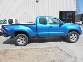 2006 TOYOTA TACOMA XTRA CAB TRD SPRORT PRE RUNNER SR5 BLUE AT 2WD 4.0
Z19600